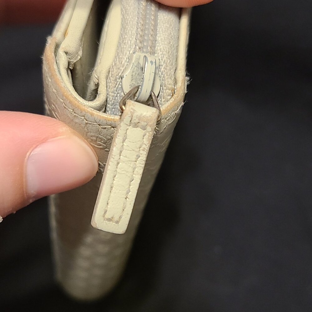 Gucci Microguccissima Compact Wallet - Picture 9 of 12